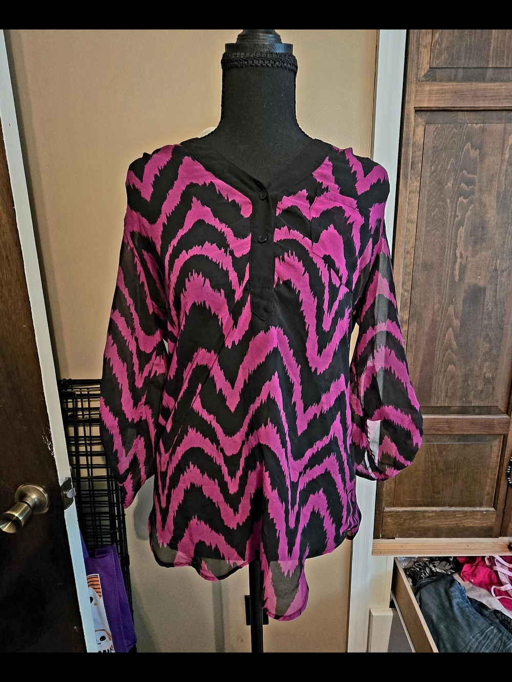 new directions Black & Fuchsia Zigzag Button-Front Tunic